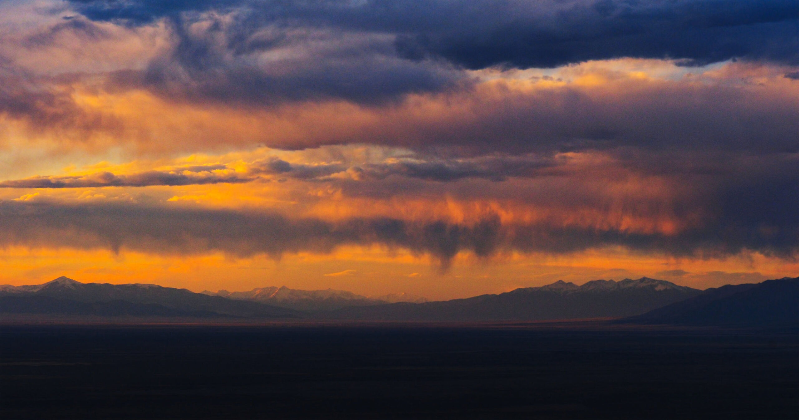 clouds sunset mojave UT mountians